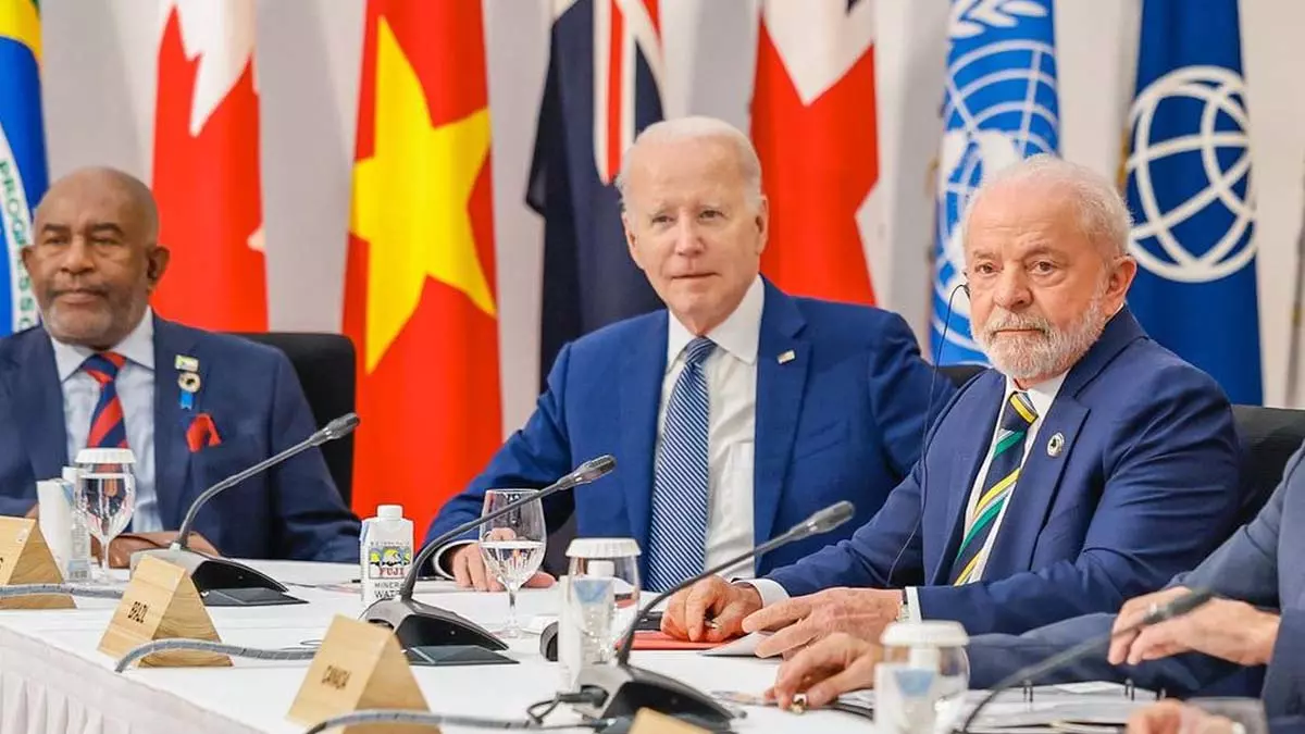 O presidente da República, Luiz Inácio Lula da Silva, defendeu neste sábado (20), no Japão, uma representação adequada de países