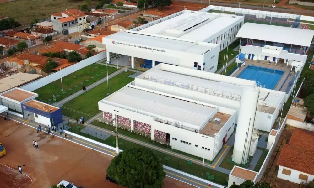 O ritmo de investimentos do governo baiano segue intenso neste início de 2023. De janeiro a abril, já chegou a R$ 2,3 bilhões