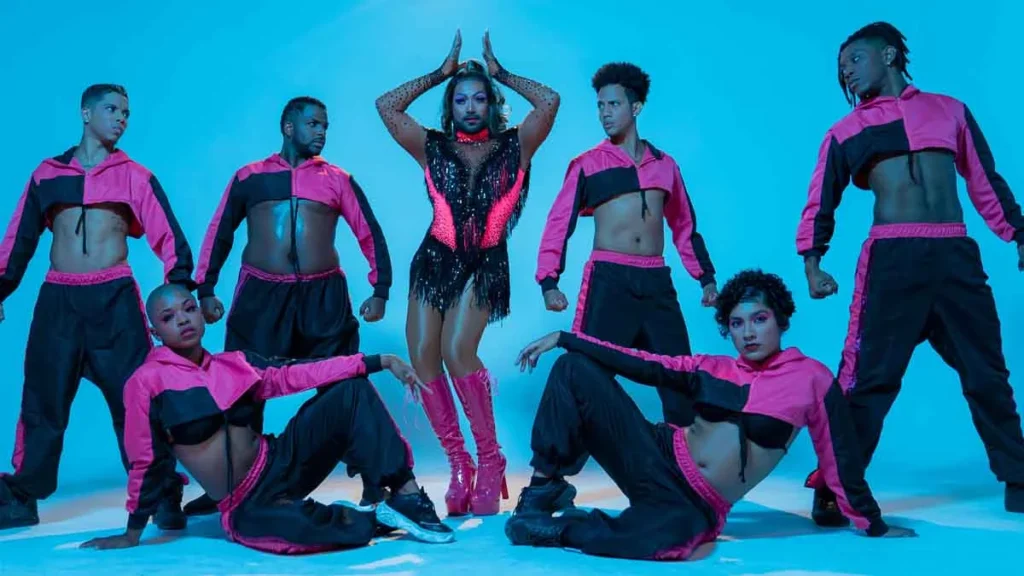 próxima sexta-feira (19), a primeira edição do 'Show das Drags - Chock Convida', evento promovido pela cantora drag queen Chocolate Batidão