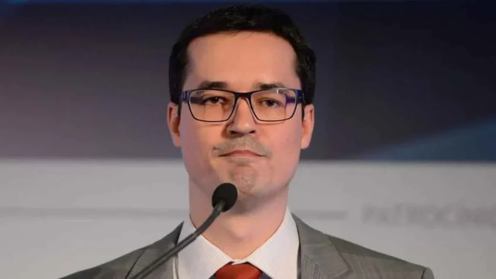 Deltan Martinazzo Dallagnol, pelo Podemos. Ele foi eleito no pleito, entretanto, foi mantido o cômputo dos votos em favor da legenda do cand