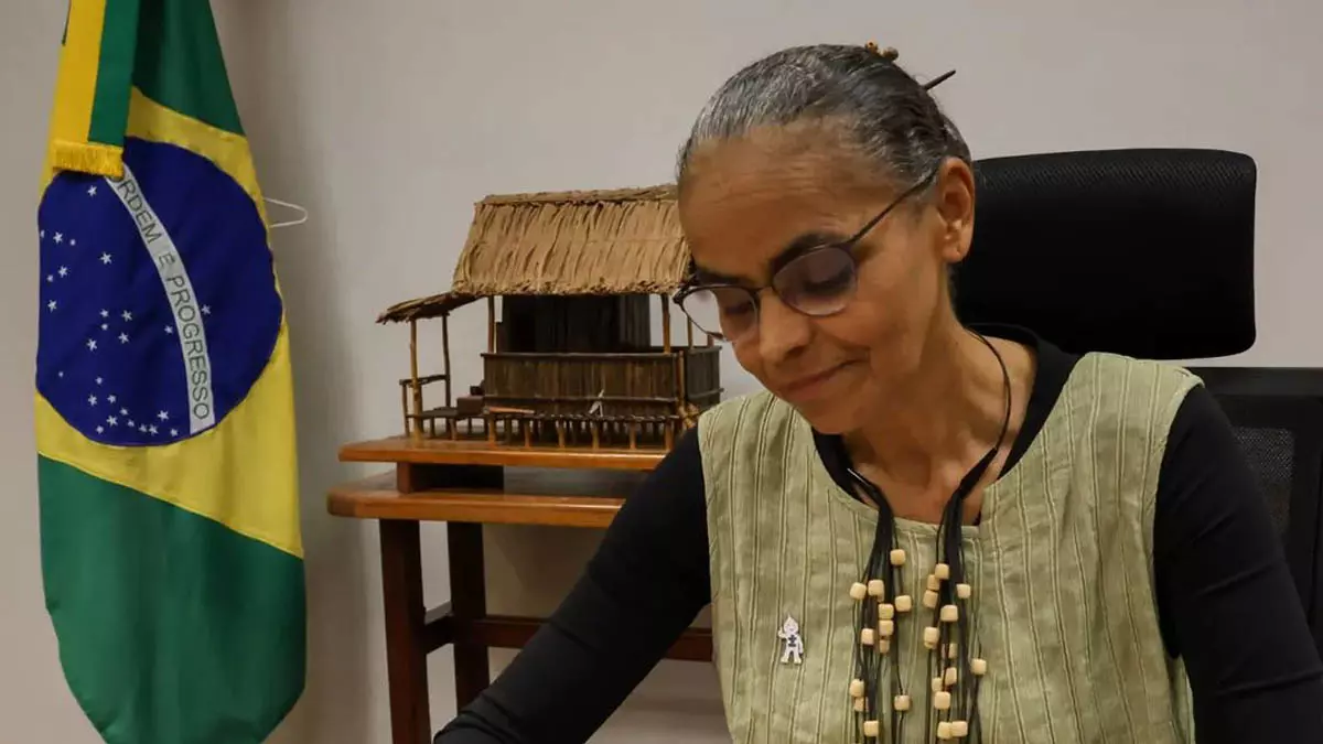 A ministra do Meio Ambiente e Mudança do Clima, Marina Silva, recebeu alta hospitalar nesta quarta-feira (10), por volta