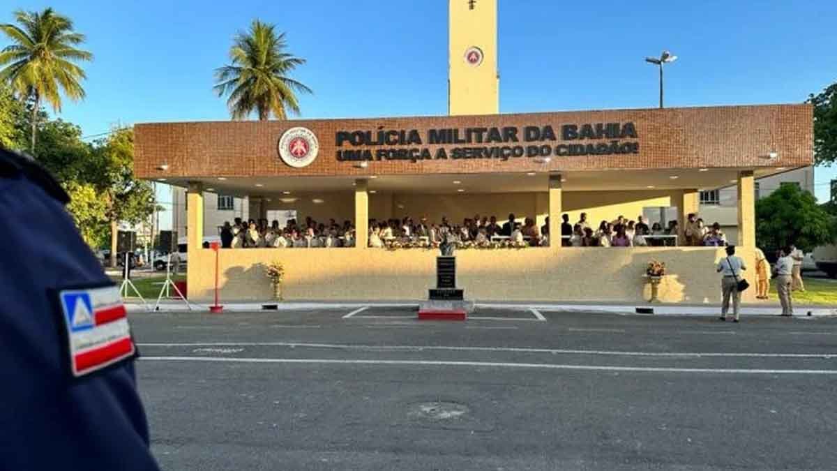 A Polícia Militar da Bahia (PMBA) realiza, nesta quinta-feira (18), às 17h30, a solenidade de formatura de 38 novos oficiais médicos e denti