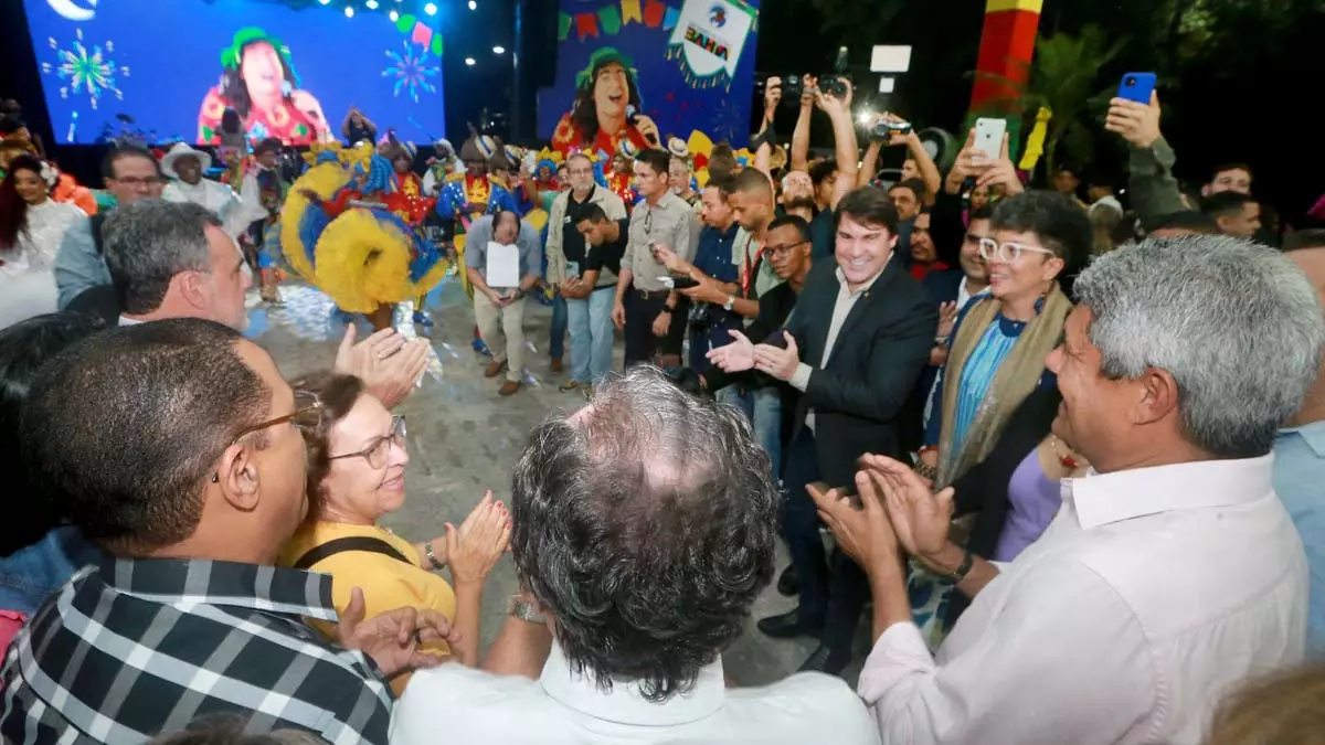 Com uma ampla programação para garantir a animação dos festejos juninos, na capital e no interior, o São João da Bahia foi