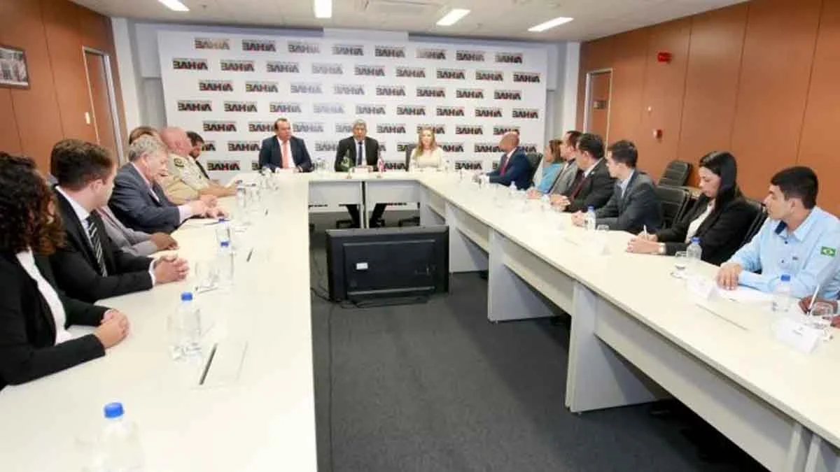 O governador Jerônimo Rodrigues autorizou a convocação de 388 candidatos excedentes habilitados no concurso Saeb n° 02/2022 para o provimento