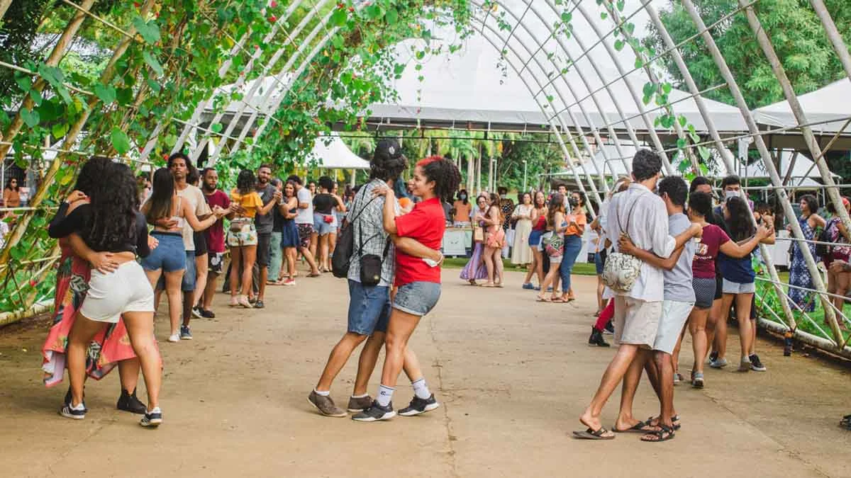 Neste final de semana, dias 17 e 18 de junho, a Feira Vegana vai realizar uma programação especial de São João no Parque da Cidade, em Salvad