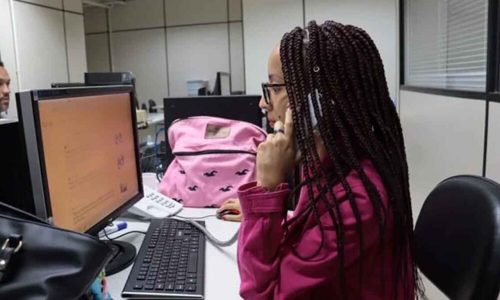O governo baiano publicou nesta terça-feira (27), a segunda convocação para o Programa Partiu Estágio. Ao todo, serão chamados 1.605 estudant