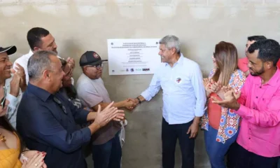 Em visita ao município de Oliveira dos Brejinhos, no Território do Velho Chico, neste domingo (30), Jerônimo Rodrigues, acompanhado pela