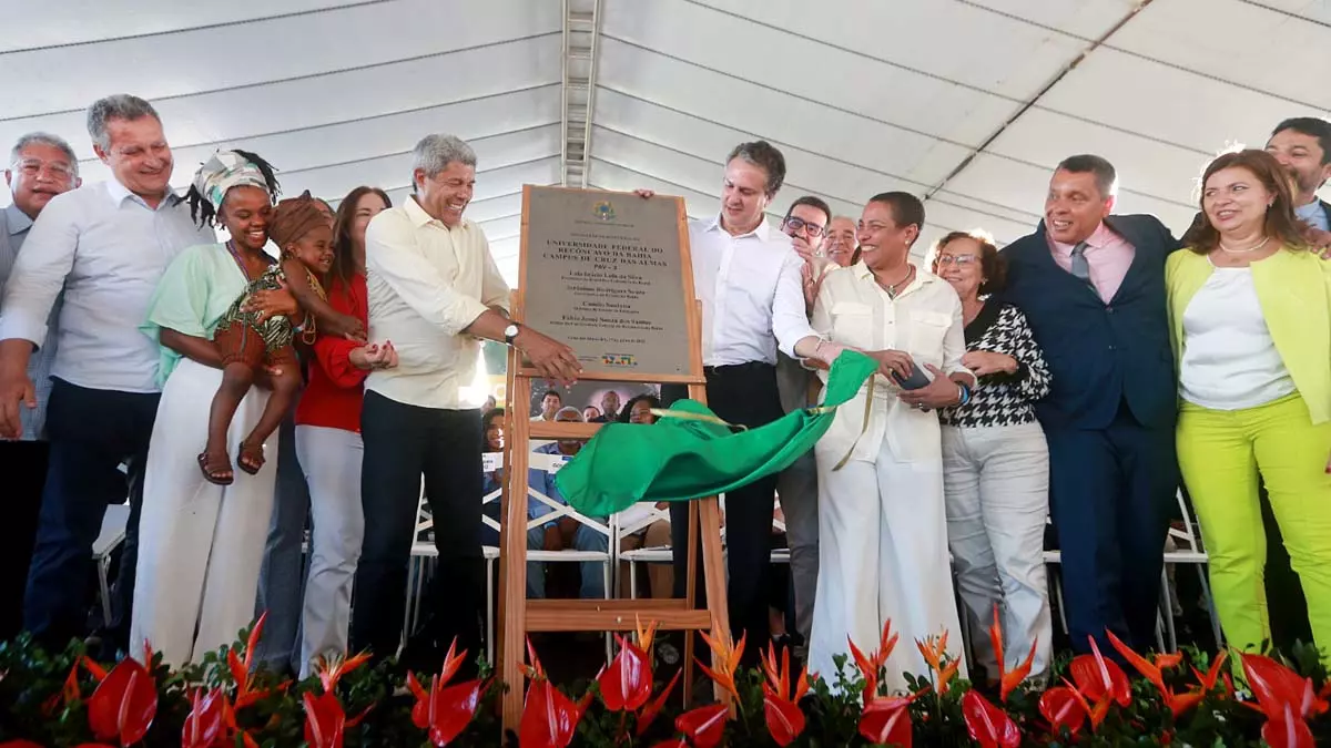 Recôncavo da Bahia (UFRB). O espaço possui quatro mil metros de área construída e vai abrigar a comunidade do Centro de Ciências