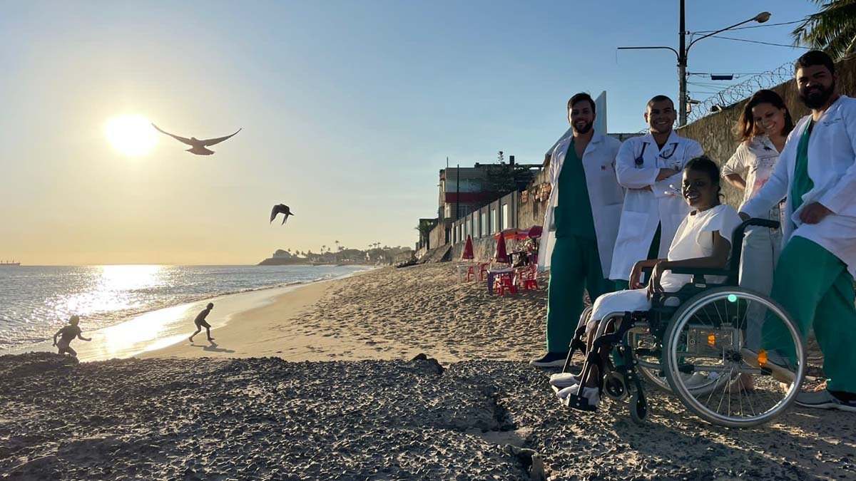 faz parte das atividades desempenhadas cotidianamente pela equipe multiprofissional do Hospital da Mulher, em Salvador.