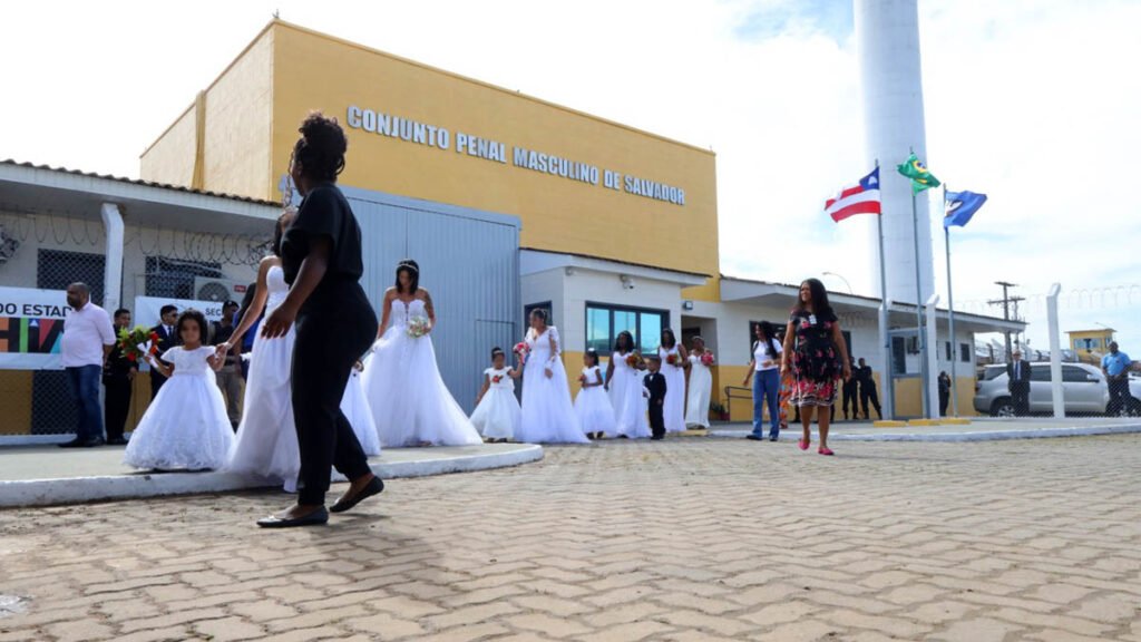 “Esse é mais um casamento coletivo que fizemos esse ano. Nosso trabalho em ressocialização é o norte maior do Governo da