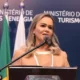 Alexandre Padilha, confirmou na noite desta quinta-feira (6) a saída da ministra do Turismo, Daniela Carneiro (União Brasil-RJ), do