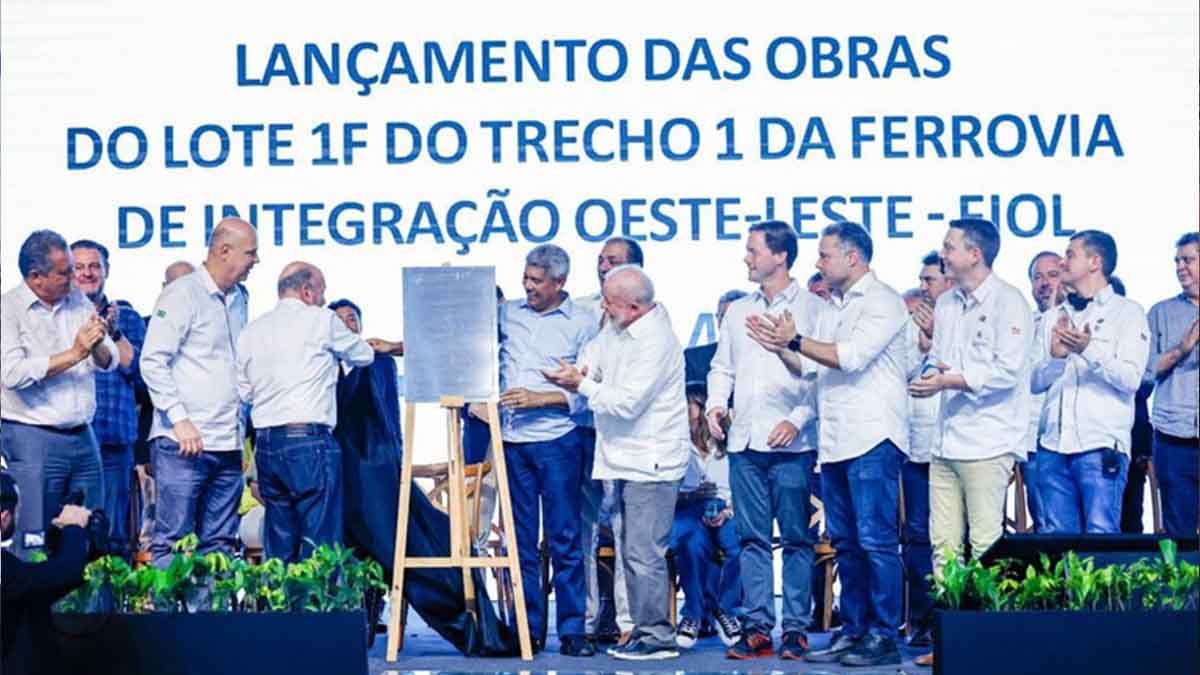 da Casa Civil, Rui Costa disse nesta segunda-feira (3) que a Ferrovia de Integração Oeste Leste (Fiol) é a primeira obra a compor o Novo PAC