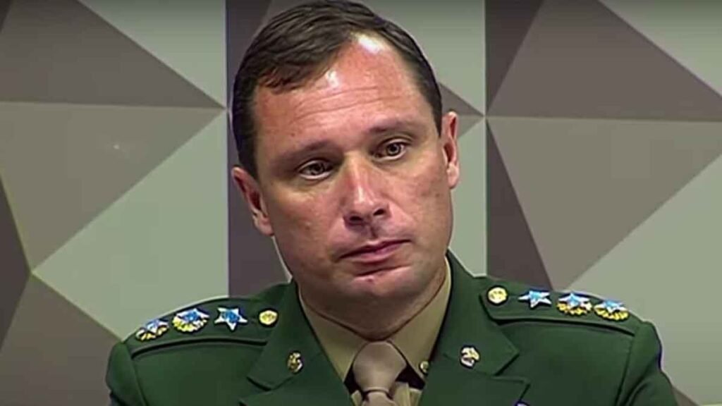 O tenente-coronel Mauro Cid, que foi ajudante de ordens do ex-presidente Jair Bolsonaro nos quatro anos de governo, acatou orientação de sua