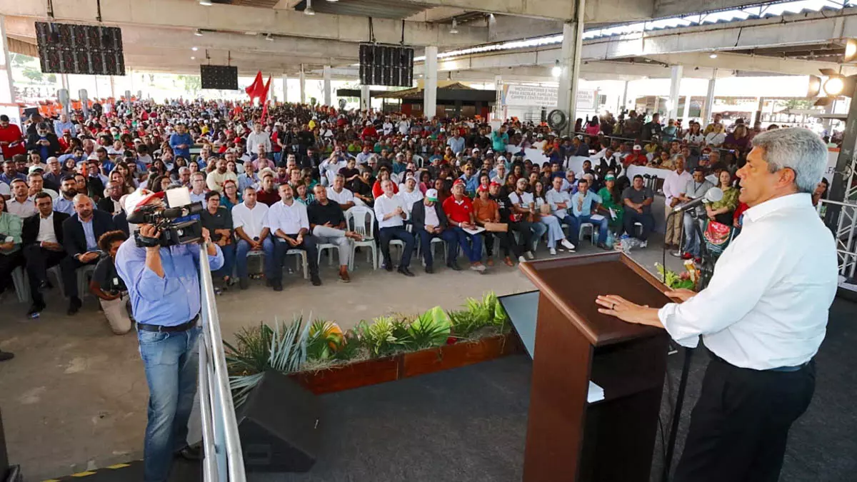 razão do fenômeno da estiagem ou excessos hídricos. A principal delas é o Plano Safra da Agricultura Familiar da Bahia 2023-2024,