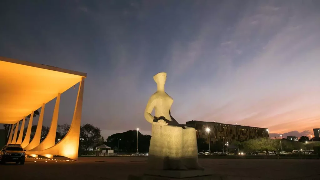 O Supremo Tribunal Federal (STF) inicia os trabalhos do segundo semestre com sessão do Plenário marcada para esta terça-feira