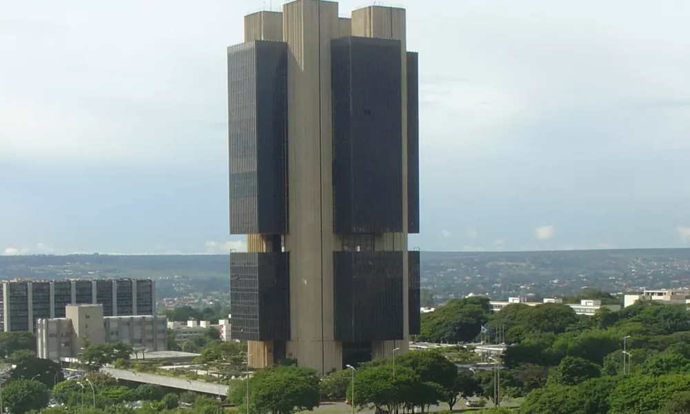 Após a redução de 0,5 ponto percentual na taxa Selic, os juros básicos da economia, na semana passada, as instituições financeiras consultadas