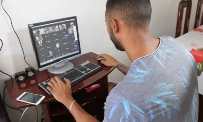 (EMITEC), pelo Regime Especial de Direito Administrativo (REDA). O Emitec atende estudantes que moram em áreas remotas