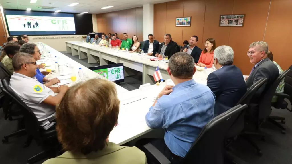 Inteligência (COI), em Salvador. O encontro teve como foco central o fortalecimento da educação no ambiente rural e a apresentação