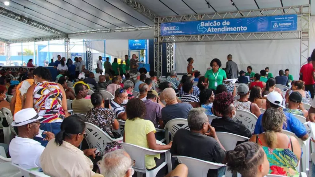 O Saúde nos Bairros, programa promovido pela Prefeitura de Salvador por meio da Secretaria Municipal da Saúde (SMS),