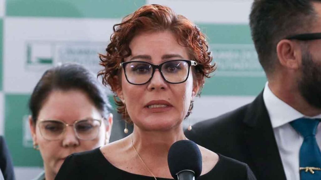 O hacker Walter Delgatti voltou a afirmar à Polícia Federal que recebeu R$ 40 mil da deputada federal Carla Zambelli (PL-SP) para invadir sis