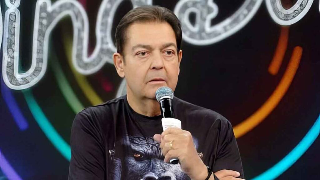 O apresentador Fausto Silva, conhecido como Faustão, passou por cirurgia para transplante de coração na tarde deste domingo (27). Ele está in