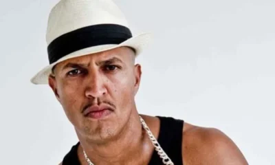 Causa ao rapper Mano Brown, integrante do grupo Racionais MC’s. A concesão faz parte das celebrações do décimo aniversário da universidade.