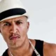 Causa ao rapper Mano Brown, integrante do grupo Racionais MC’s. A concesão faz parte das celebrações do décimo aniversário da universidade.