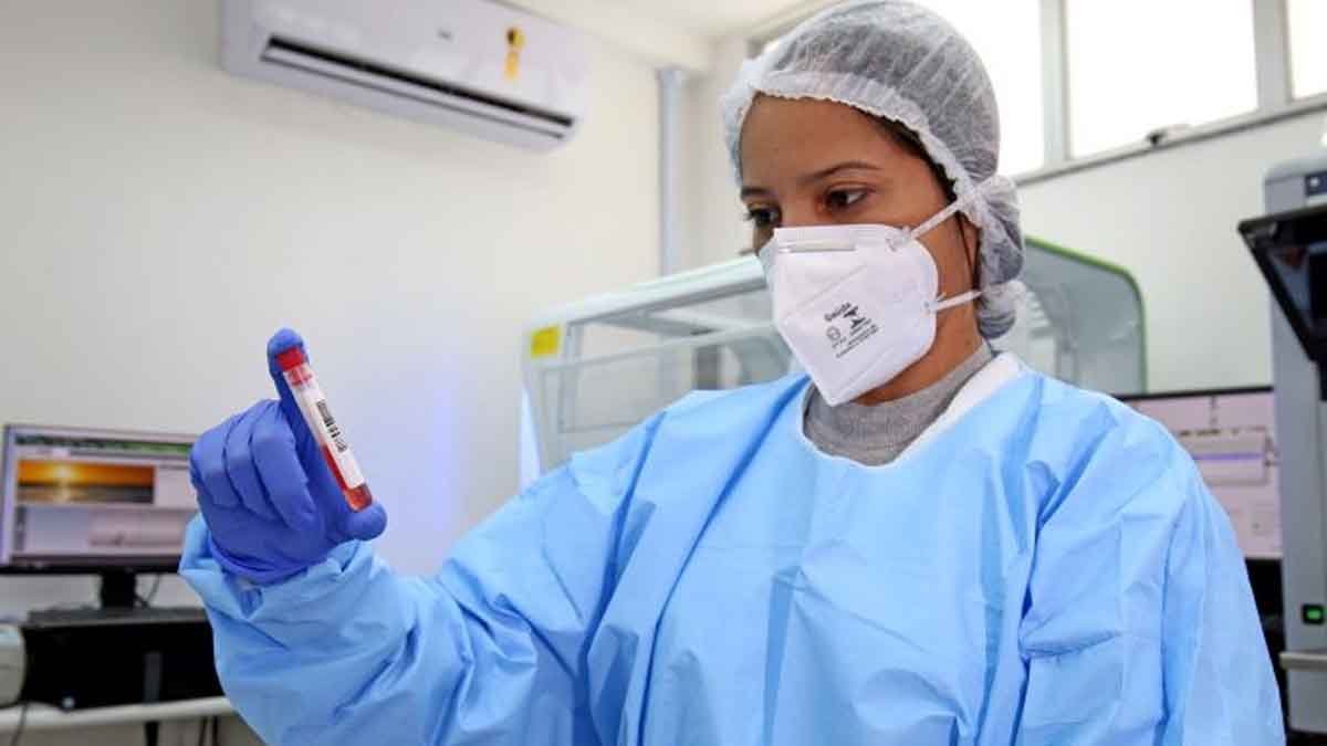 Uma paciente de 24 anos, residente em Alagoinhas, teve o diagnóstico laboratorial positivo para meningite bacteriana (Neisseria meningitidis)