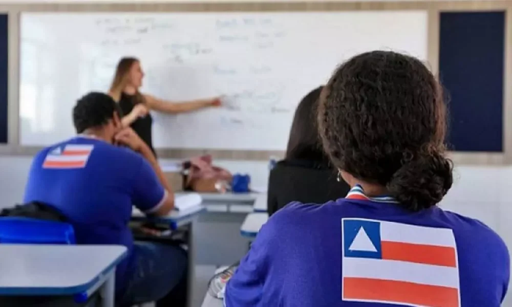 Diário Oficial do Estado (DOE), desta quinta-feira (28), a lista de concessão de mil licenças-prêmio convertidas em pecúnia.