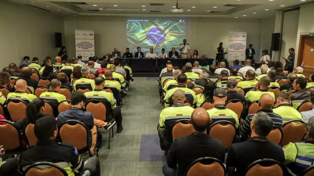 de Segurança Viária nesta terça-feira (19), no Rio Vermelho. O evento foi promovido pela Prefeitura, por meio da Superintendência de