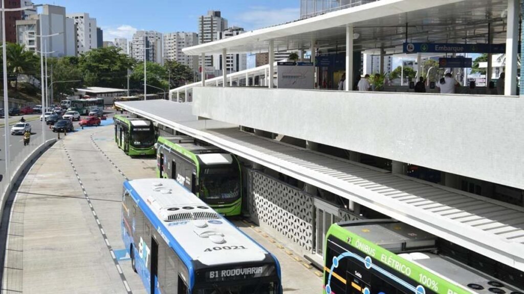 O BRT Salvador vai ampliar ainda mais sua área de atendimento. A partir deste sábado (30), entrará em funcionamento uma nova linha