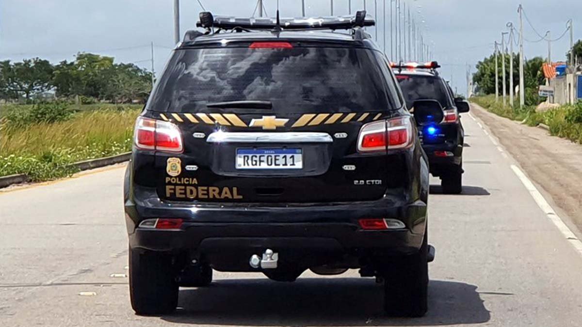 quando da contratação de uma empresa norte-americana pelo Governo Brasileiro para aquisição de 9.360 coletes balísticos com