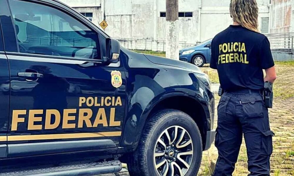 A Polícia Federal (PF) deflagrou, na manhã desta sexta-feira (1º), a Operação Benesse com a finalidade de desarticular organização criminosa estruturada para promover fraudes licitatórias, desvio de recursos públicos e lavagem de dinheiro, envolvendo verbas federais da Companhia de Desenvolvimento dos Vales do São Francisco e do Parnaíba (Codevasf).