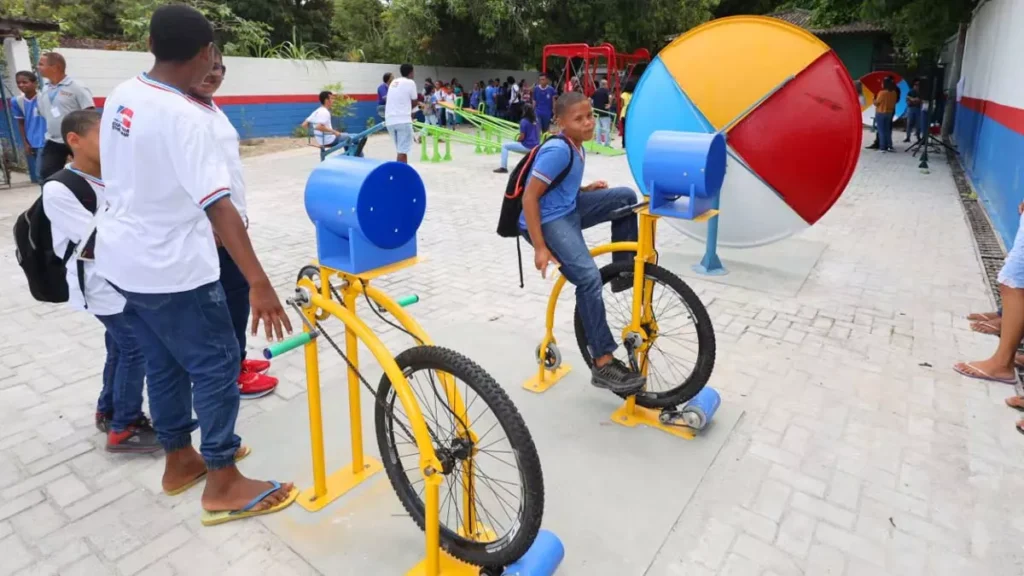 Mais uma unidade da Praça da Ciência foi inaugurada nesta segunda-feira (25), no Colégio Estadual Marcílio Dias, em São Tomé de Paripe,