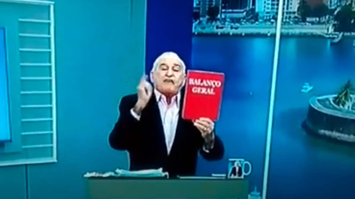 Um dos grandes nomes da comunicação baiana, o apresentador Raimundo Varela Freire Júnior, morreu aos 75 anos, nas primeiras