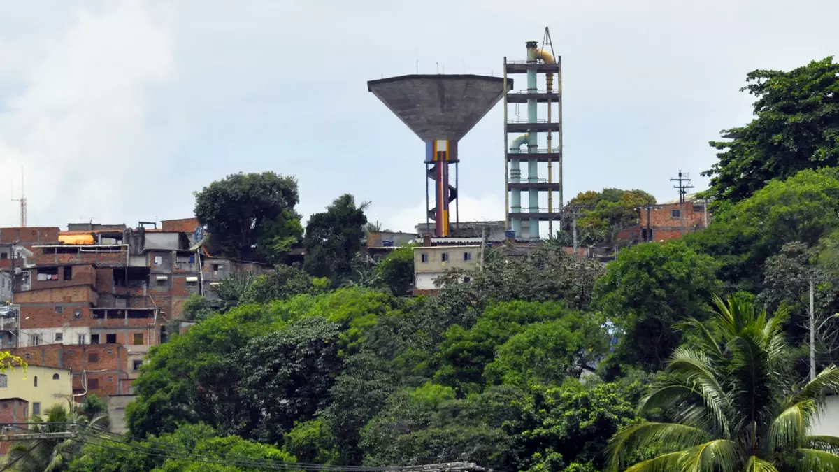 a retomada do fornecimento de água nas áreas afetadas vem sendo realizada de forma gradativa, com previsão de normalização