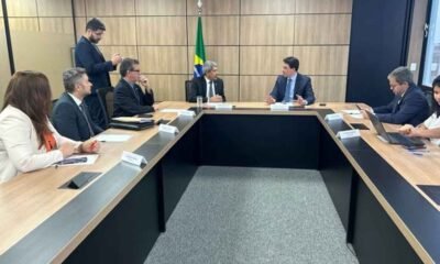 Durante agenda oficial na capital federal, nesta segunda-feira (25), o governador Jerônimo Rodrigues assegurou a manutenção de voos regionais