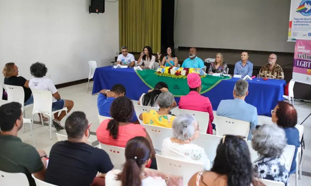 O acolhimento de pessoas LGBT+ acima dos 70 anos em instituições de longa permanência foi tema de um seminário