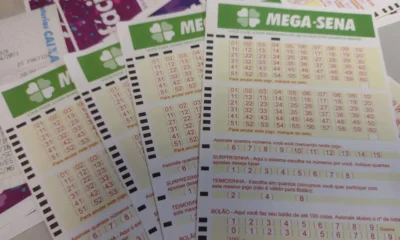 Não houve ganhador para o prêmio máximo do concurso 2.642 da Mega-Sena, realizado neste sábado (8), no Espaço da Sorte,