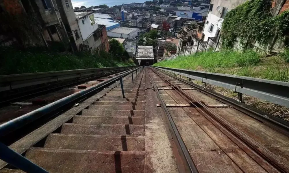 A reabertura do Plano Inclinado Liberdade-Calçada (PILC), prevista para esta terça-feira (3), foi adiada. A nova data prevista