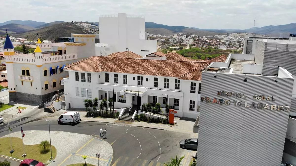 Oncologia (Unacon) do Hospital Geral Prado Valadares (HGPV), em Jequié. Desta forma, os pacientes que necessitam de serviços