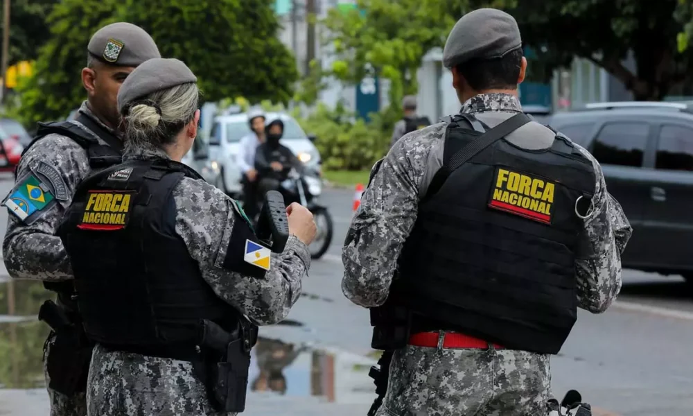 Cento e cinquenta agentes da Força Nacional de Segurança começam a atuar no Rio de Janeiro nesta segunda-feira (16). Esse é o primeiro