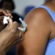 Atenta ao cenário epidemiológico da Covid-19, a Secretaria Municipal da Saúde (SMS) realizará o "Happy Hour da Vacina"