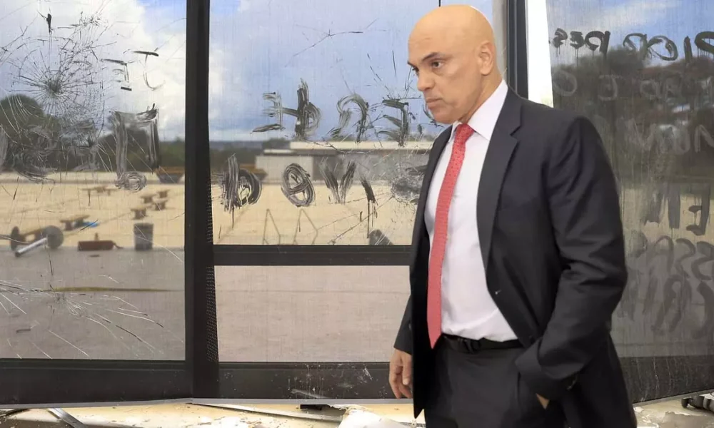 O ministro Alexandre de Moraes, do Supremo Tribunal Federal (STF), pediu à Direção do Centro de Detenção Provisória II, do Complexo