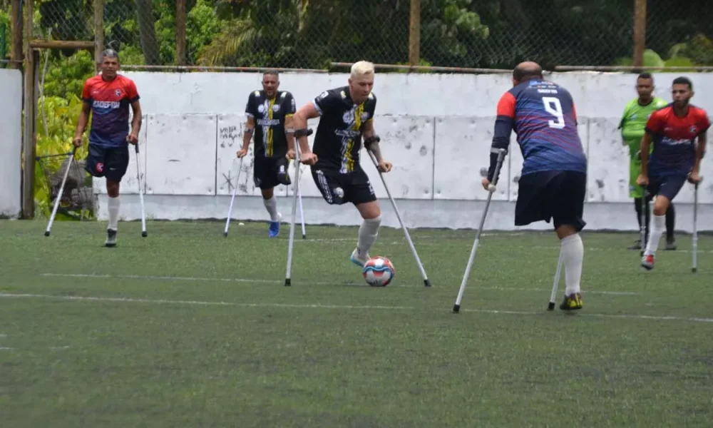 O Campeonato Brasileiro Série B de Futebol de Amputados está acontecendo neste final de semana na Arena Imbuí com a presença de