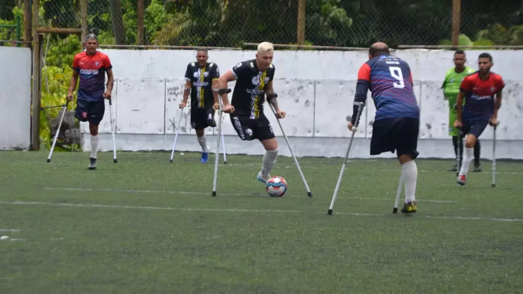 O Campeonato Brasileiro Série B de Futebol de Amputados está acontecendo neste final de semana na Arena Imbuí com a presença de