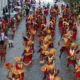 Neste sábado (25), o Desfile Salvador Capital Afro arrastou milhares de pessoas em dois cortejos que saíram da Casa d'Italia e da Praça