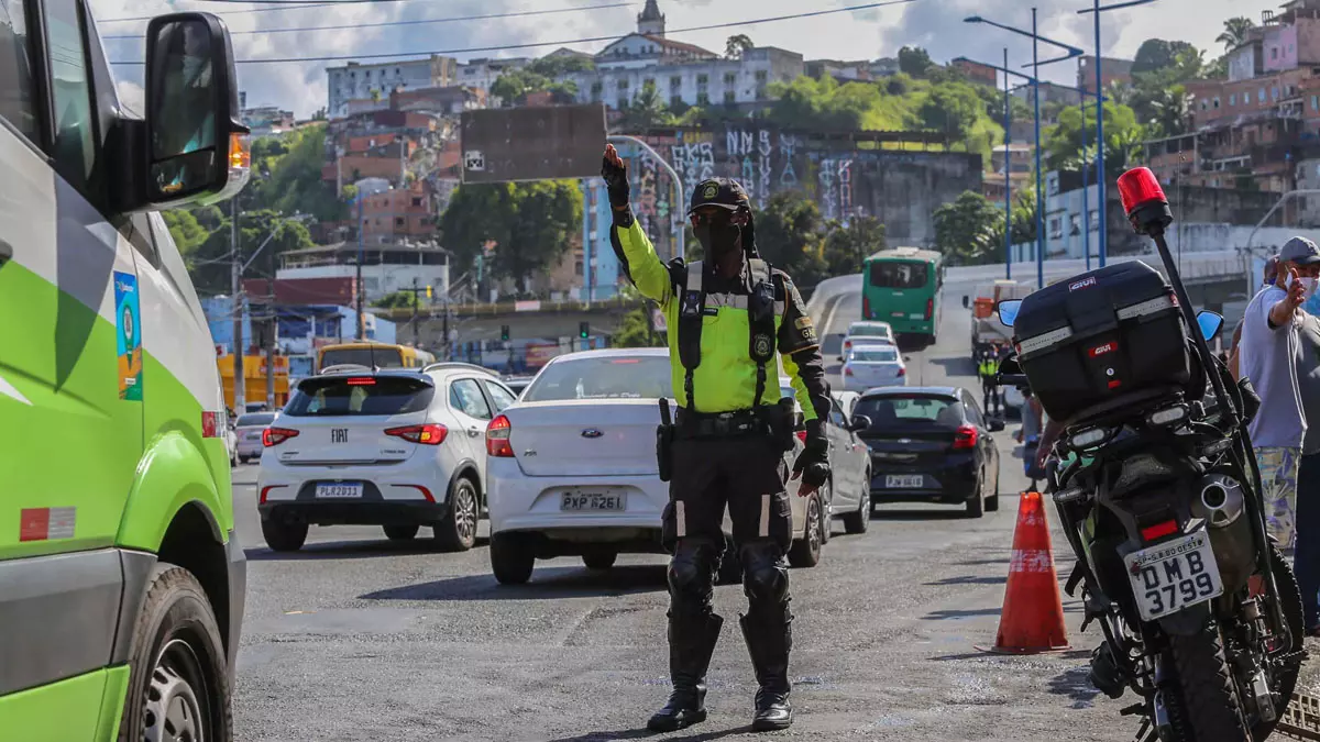 Farol da Barra, um ato em alusão ao Dia Mundial em Memória às Vítimas de Trânsito. O movimento mundial chama a atenção dos cidadãos para a segurança nas