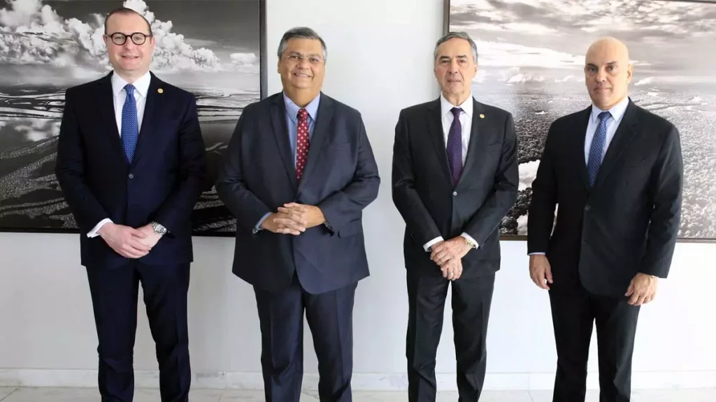 Após ter sua indicação para ministro do Supremo Tribunal Federal (STF) aprovada pelo Senado Federal, o ministro Flávio Dino