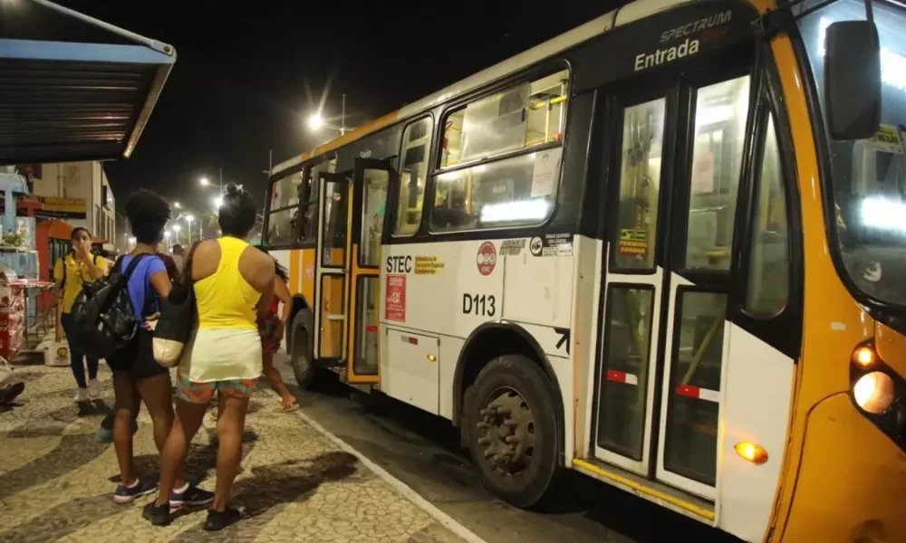 A Secretaria Municipal de Mobilidade (Semob) implementará um esquema especial de transporte para o Festival Virada Salvador, que começa